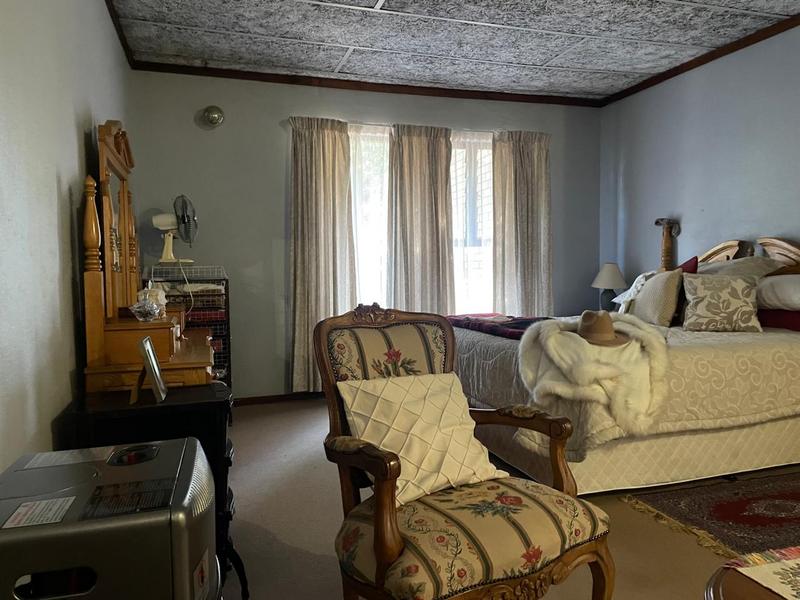 5 Bedroom Property for Sale in Wilkoppies North West